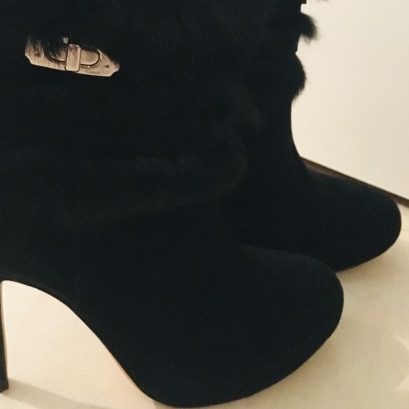 Coach Janeva Fur Trim Round Toe Ankle Boots / Black Suede (8) - Picture 10 of 12